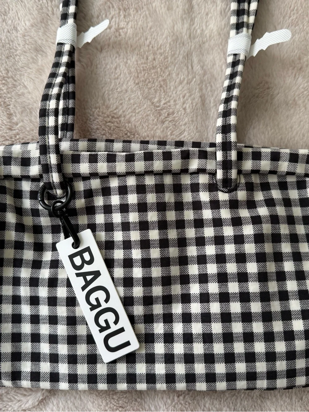 {NOT FOR SALE} ⛔️ NWT BAGGU Nylon Bowler Bag Black & White Gingham